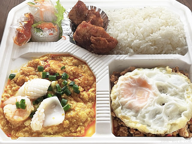 葛飾区亀有 タイ料理 ウライワンの「ガパオとパッポンカレーと生春巻きのセット」