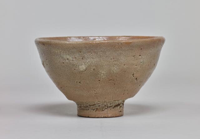 江戸時代の豪商紀伊国屋文左衛門が所有していたとされる「大井戸茶碗 有楽井戸」出典：ColBase (https://colbase.nich.go.jp)