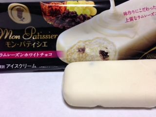 モンパティシエ ラムレーズンホワイトチョコカロリー アイスクリーム