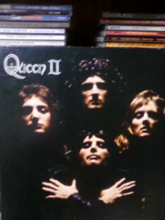 Queen II の表ジャケット～ブラックサイド、イメージ